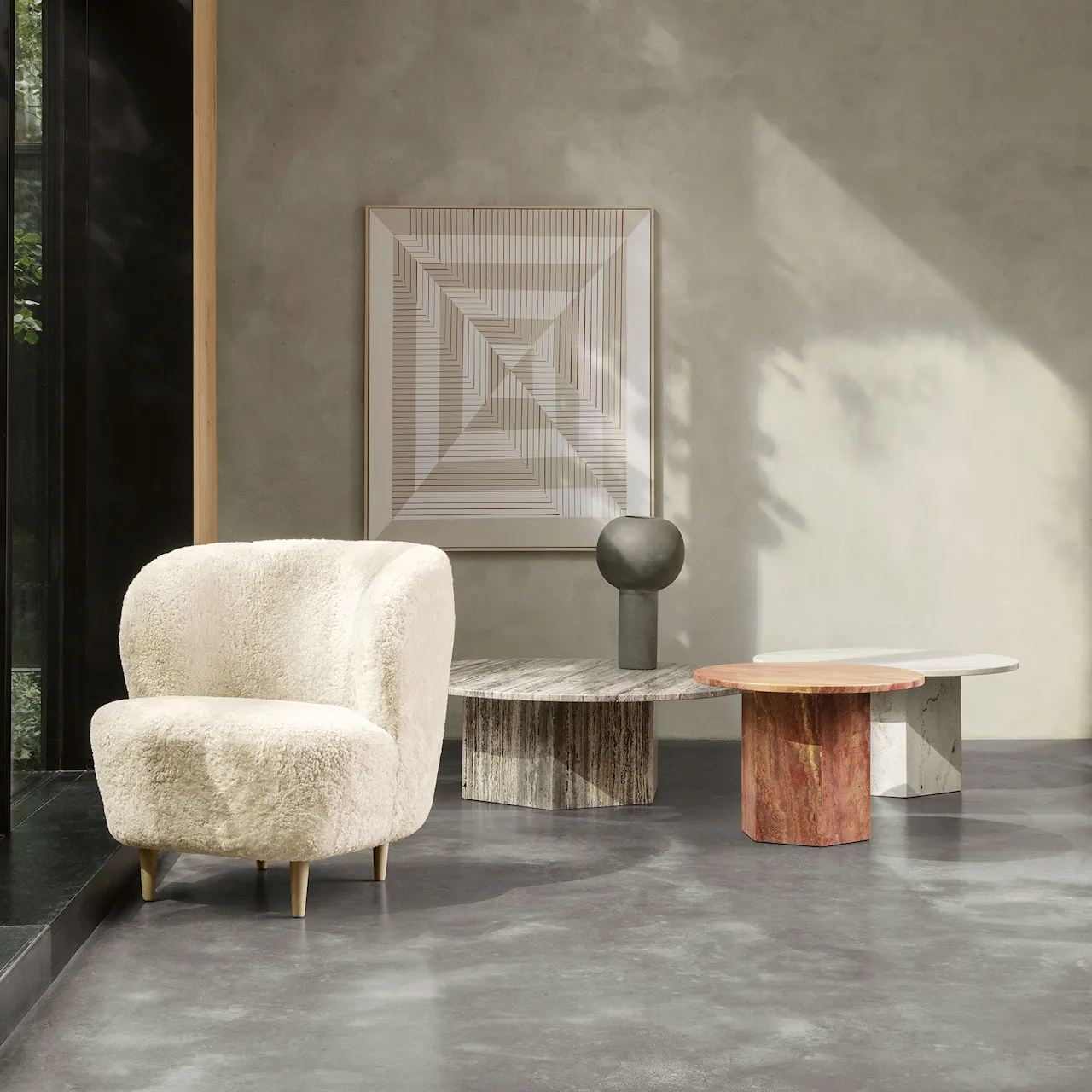 Stay Lounge Chair Sheepskin Black Stained Oak