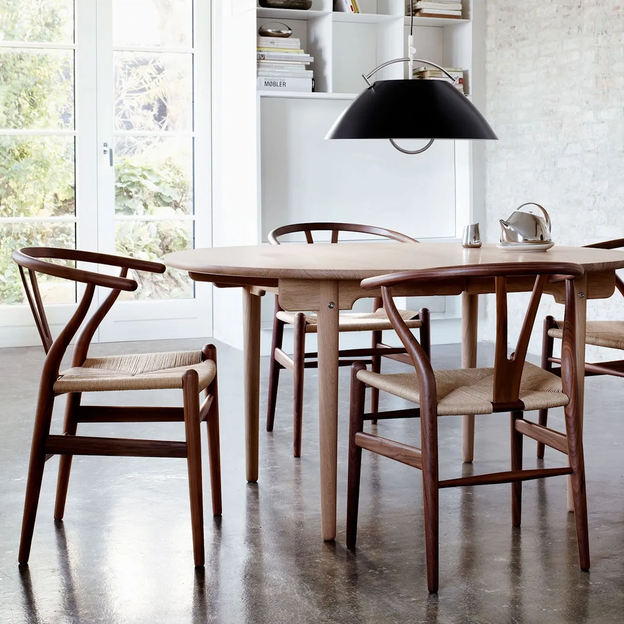CH337 dining table